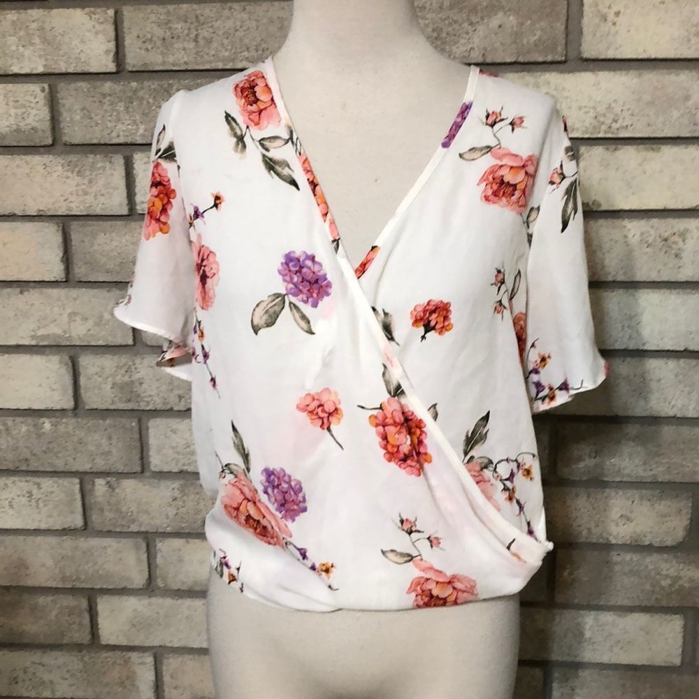 3for$20 floral crop blouse small